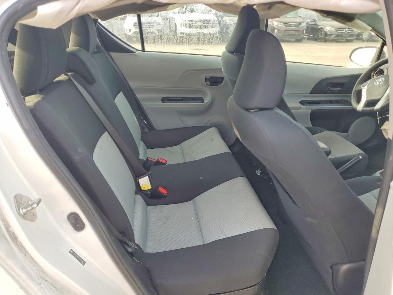 2012 TOYOTA Prius c