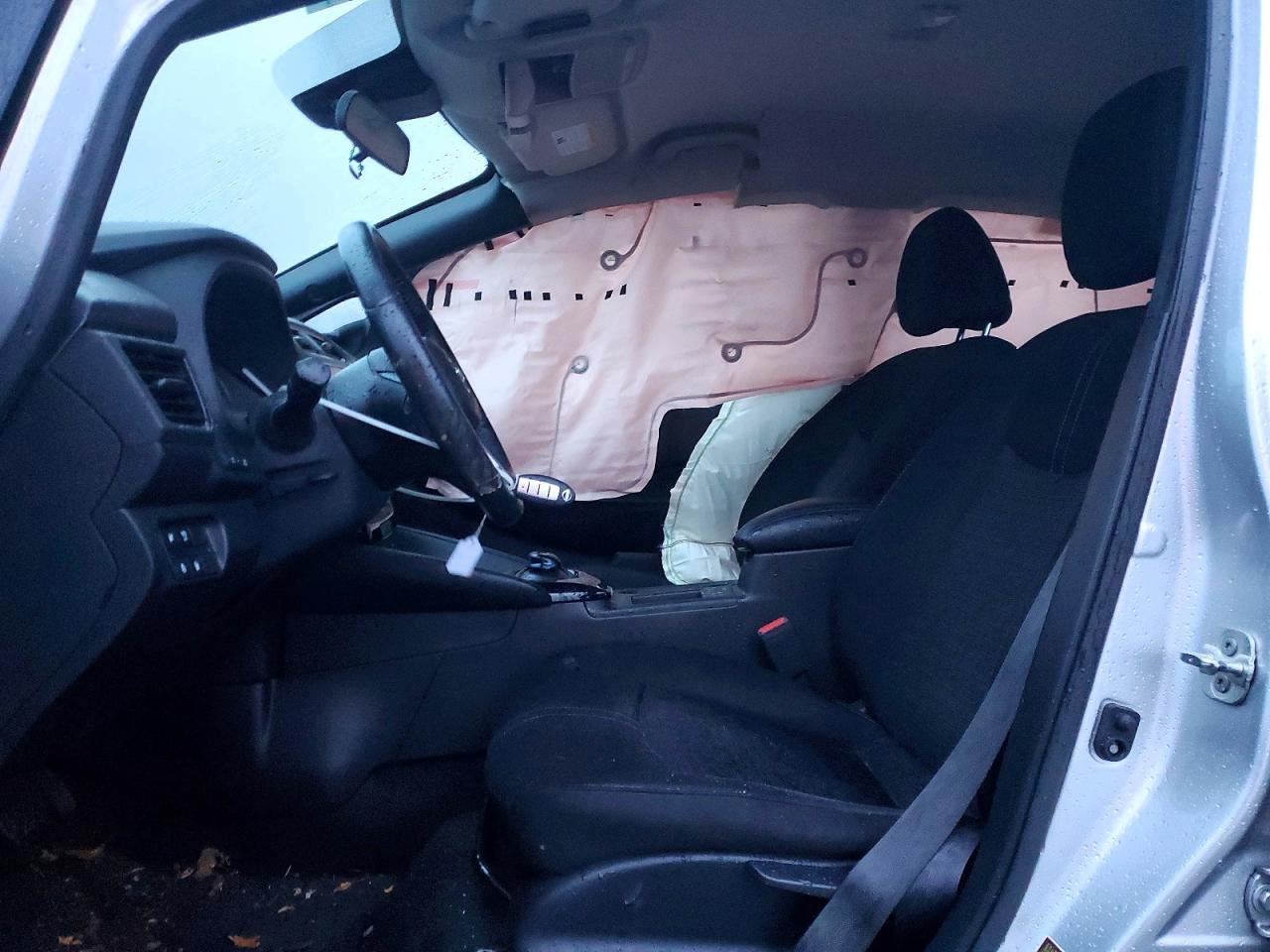 2021 NISSAN LEAF