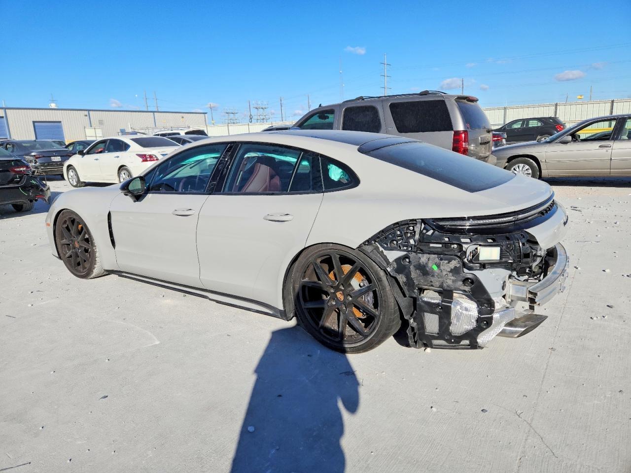 2025 PORSCHE Panamera