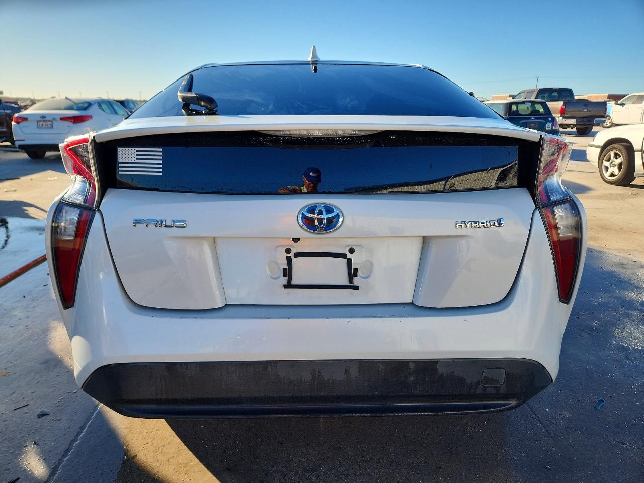 2016 TOYOTA PRIUS