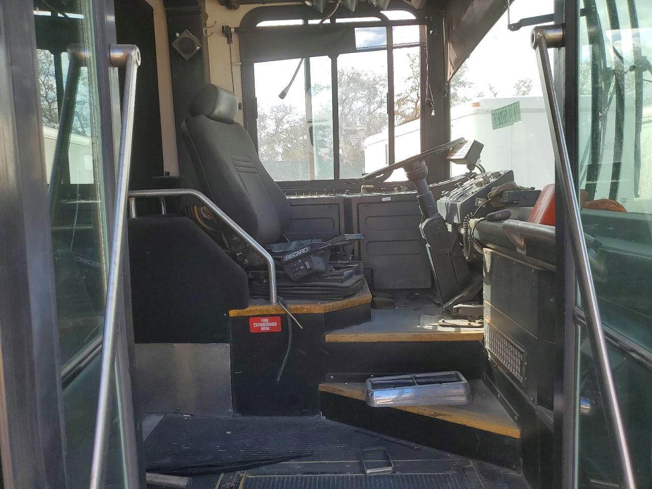 2011 Gillig Bus