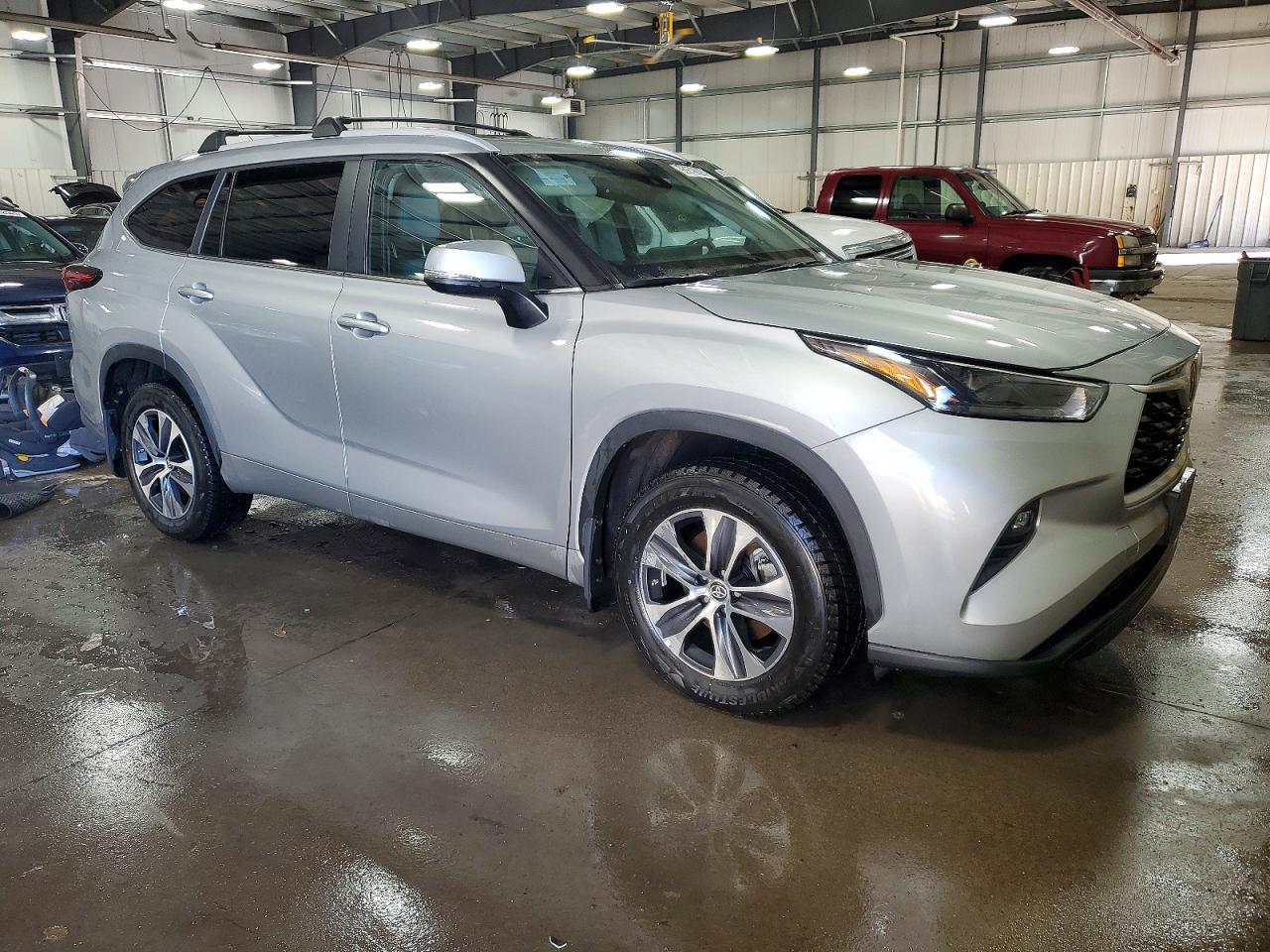 2024 TOYOTA HIGHLANDER