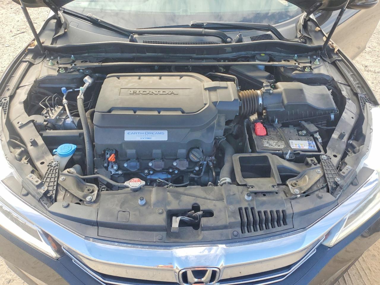 2017 HONDA ACCORD