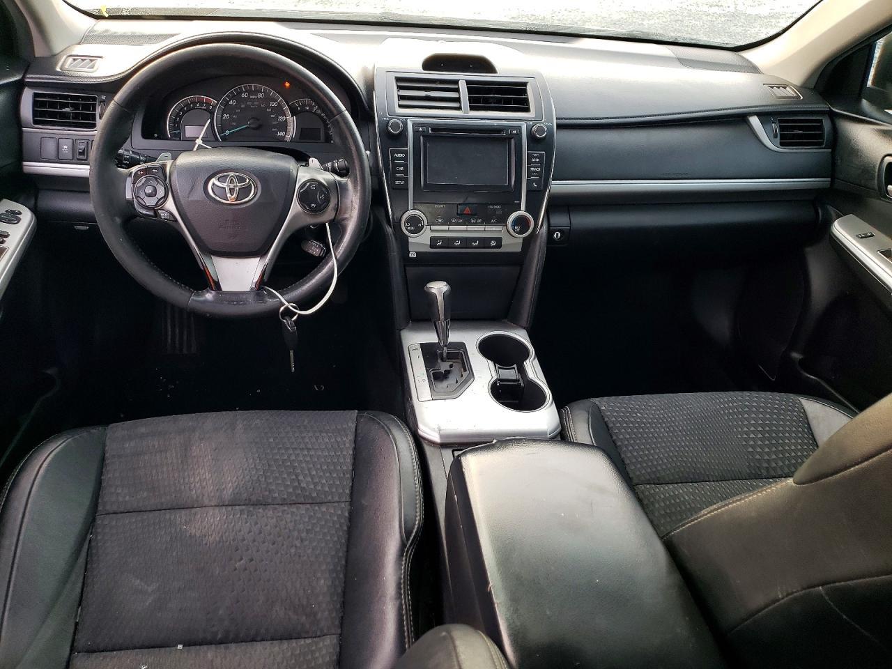 2014 TOYOTA CAMRY