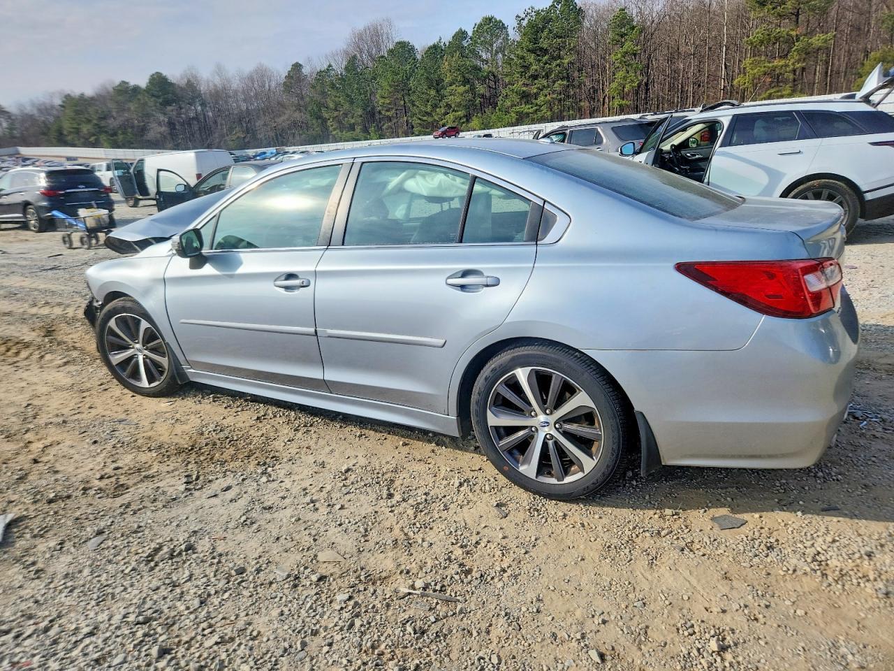 2015 SUBARU Legacy