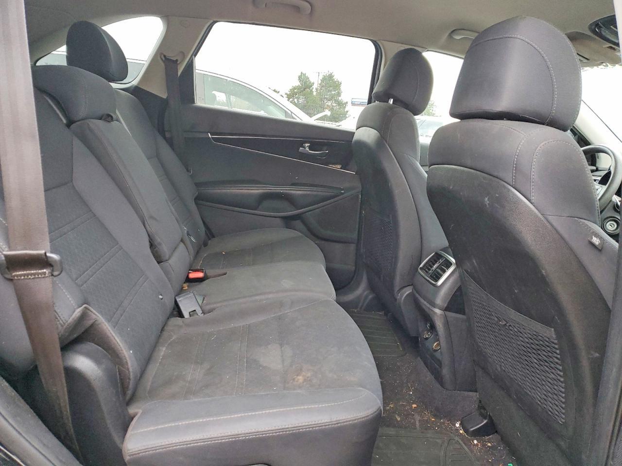 2017 KIA SORENTO