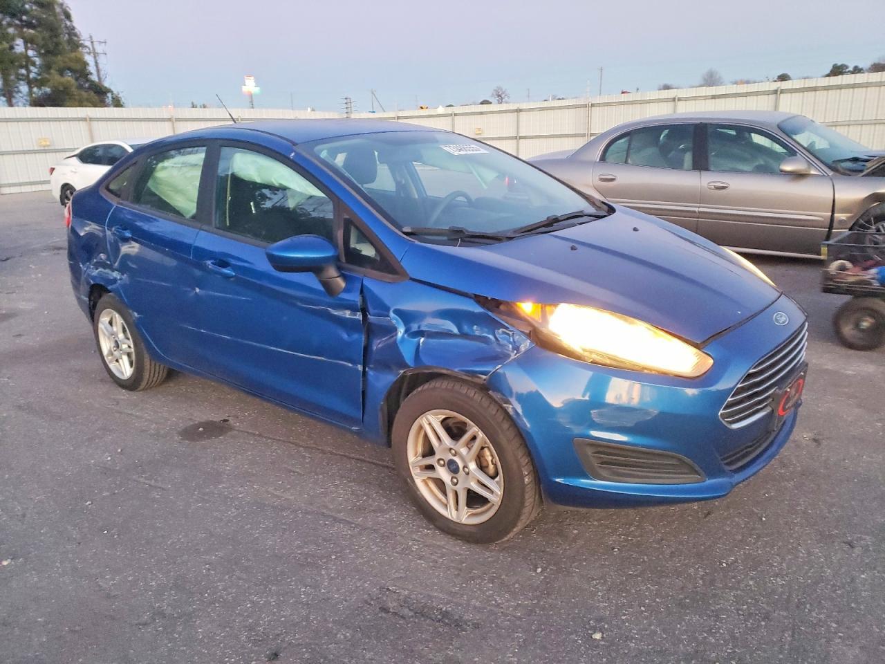 2018 FORD Fiesta