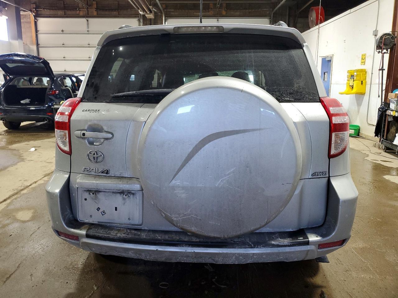 2011 TOYOTA RAV4