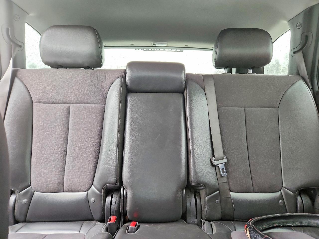 2011 HYUNDAI SANTA FE