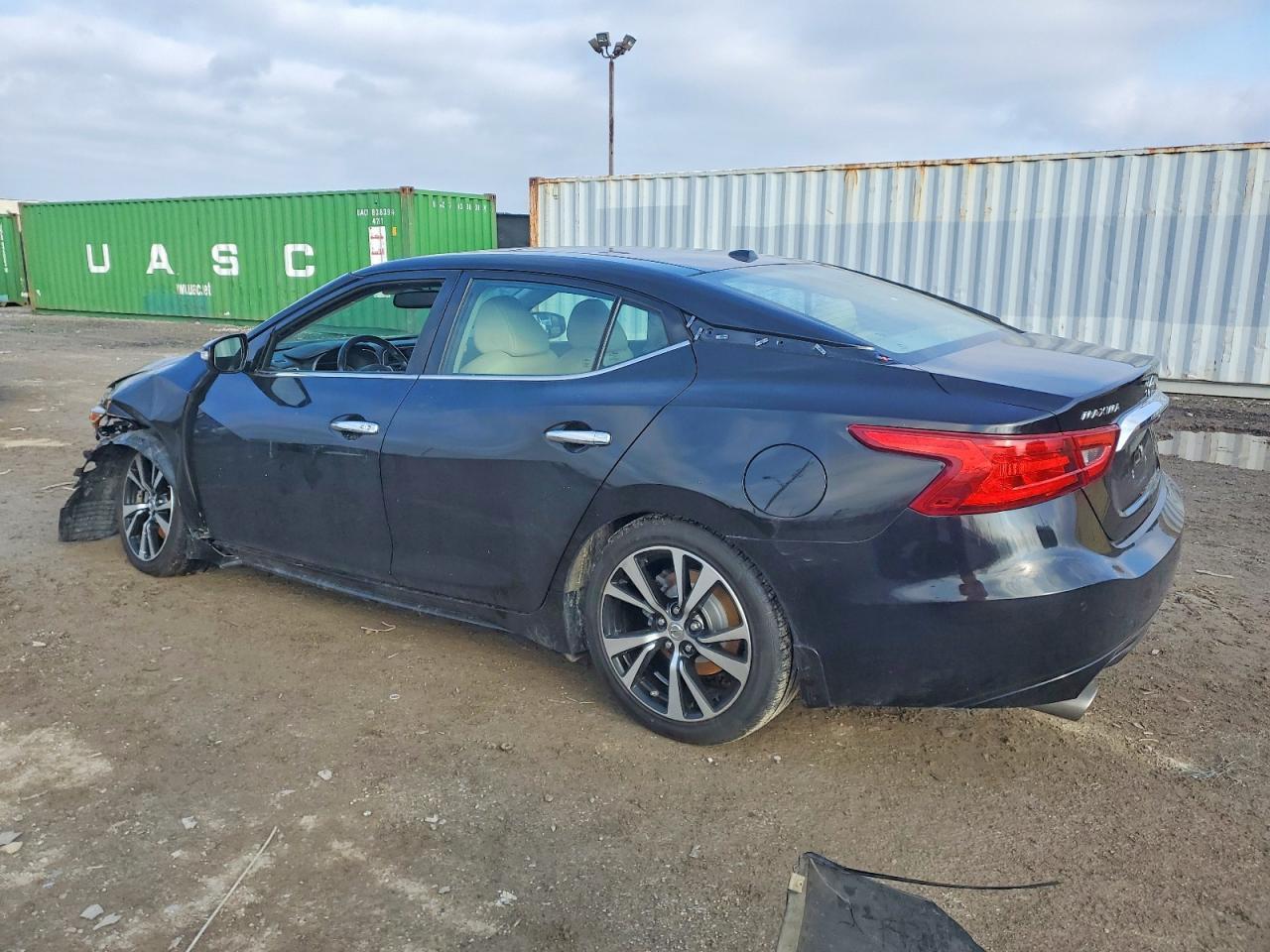 2017 NISSAN Maxima