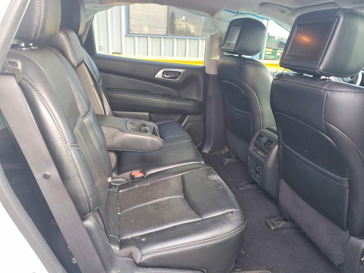 2017 NISSAN PATHFINDER
