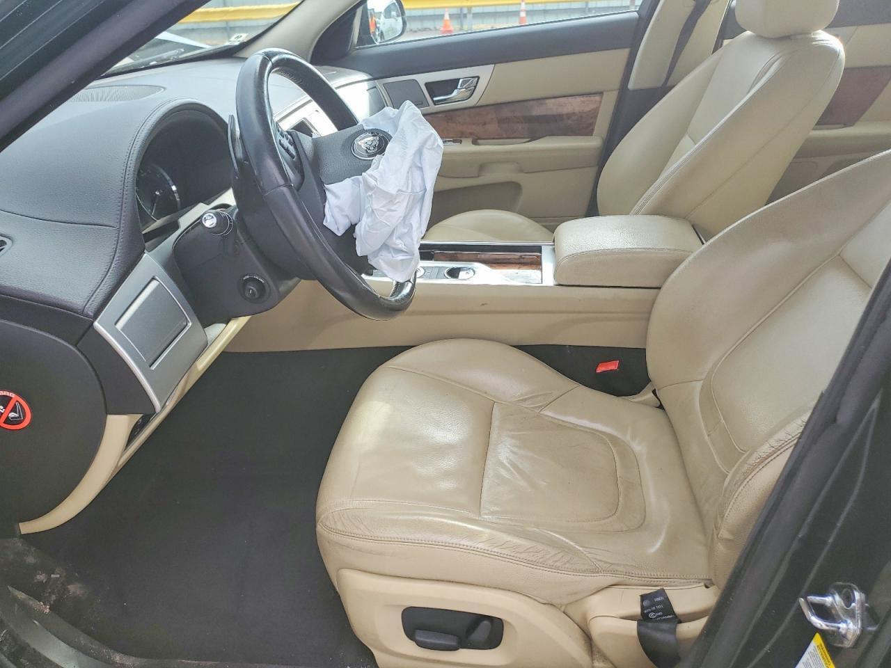 2015 JAGUAR XF