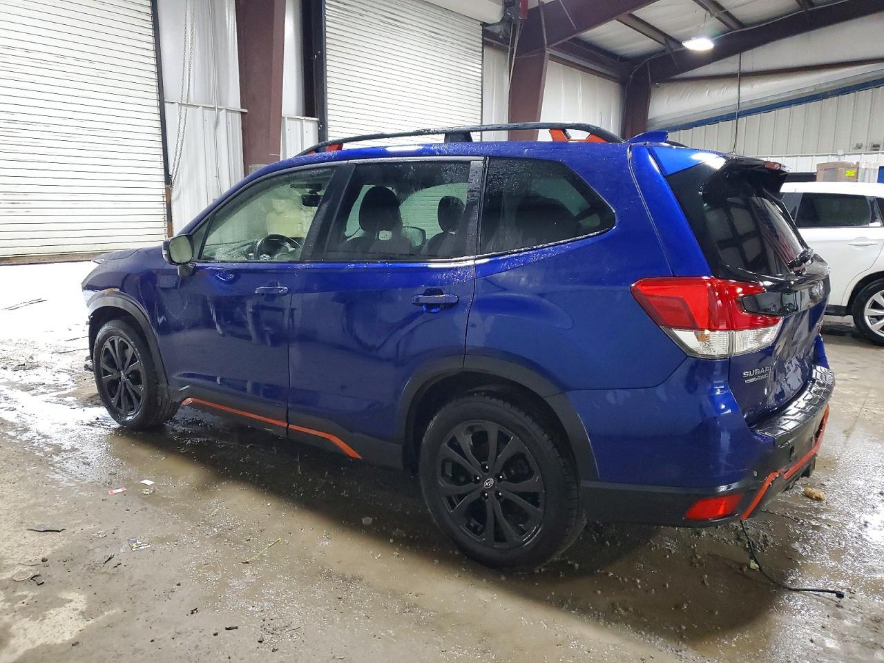 2023 SUBARU FORESTER