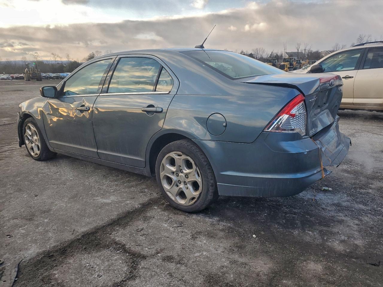 2011 FORD FUSION
