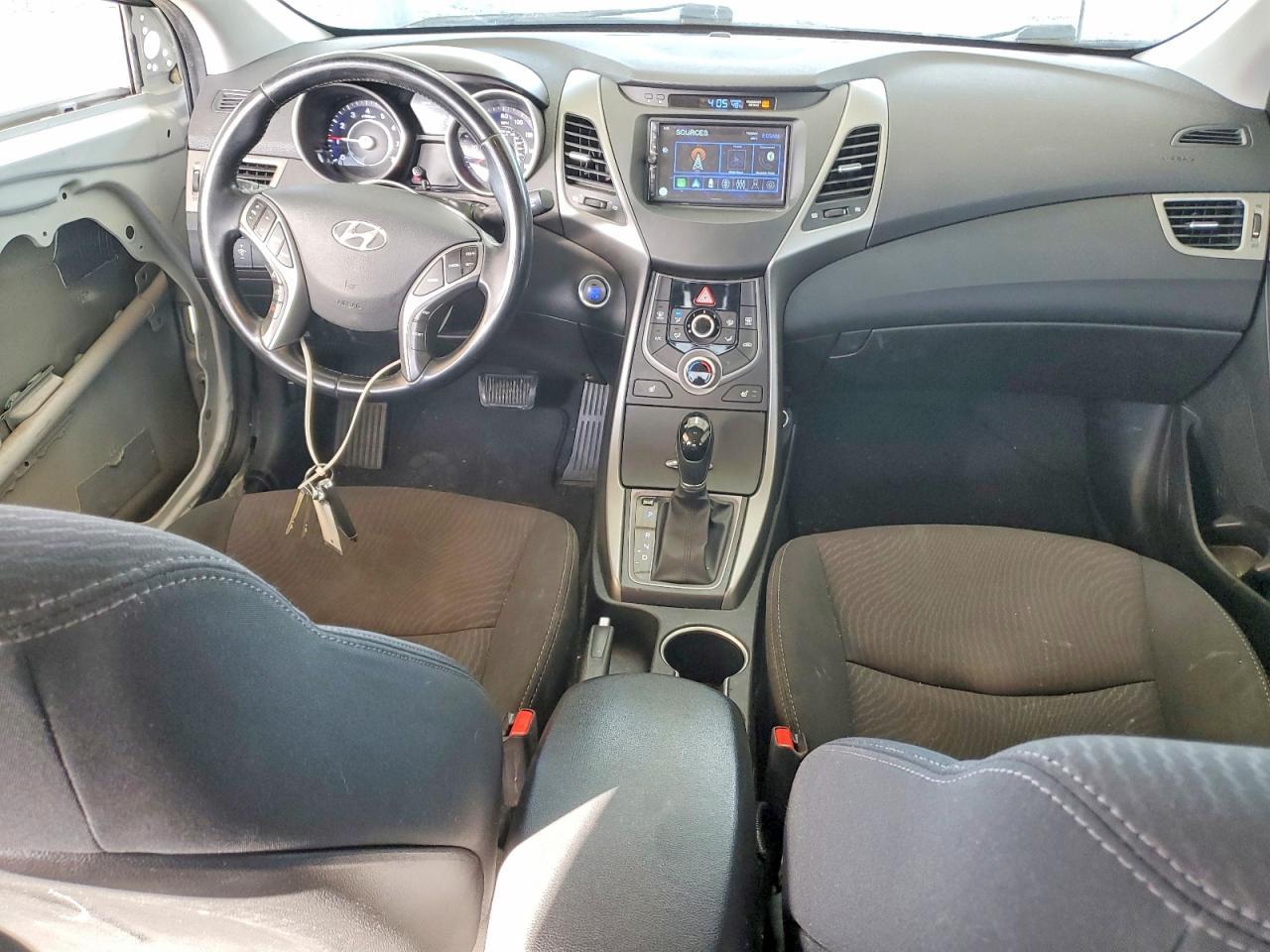 2016 HYUNDAI ELANTRA
