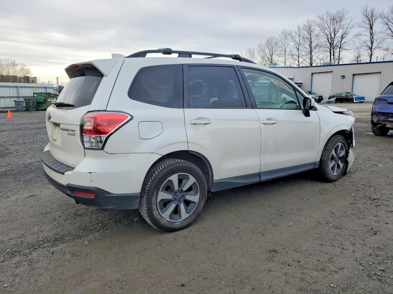 2017 SUBARU FORESTER