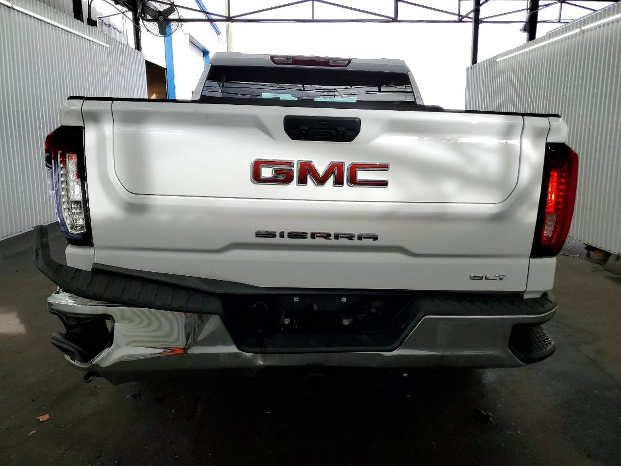 2024 GMC Sierra