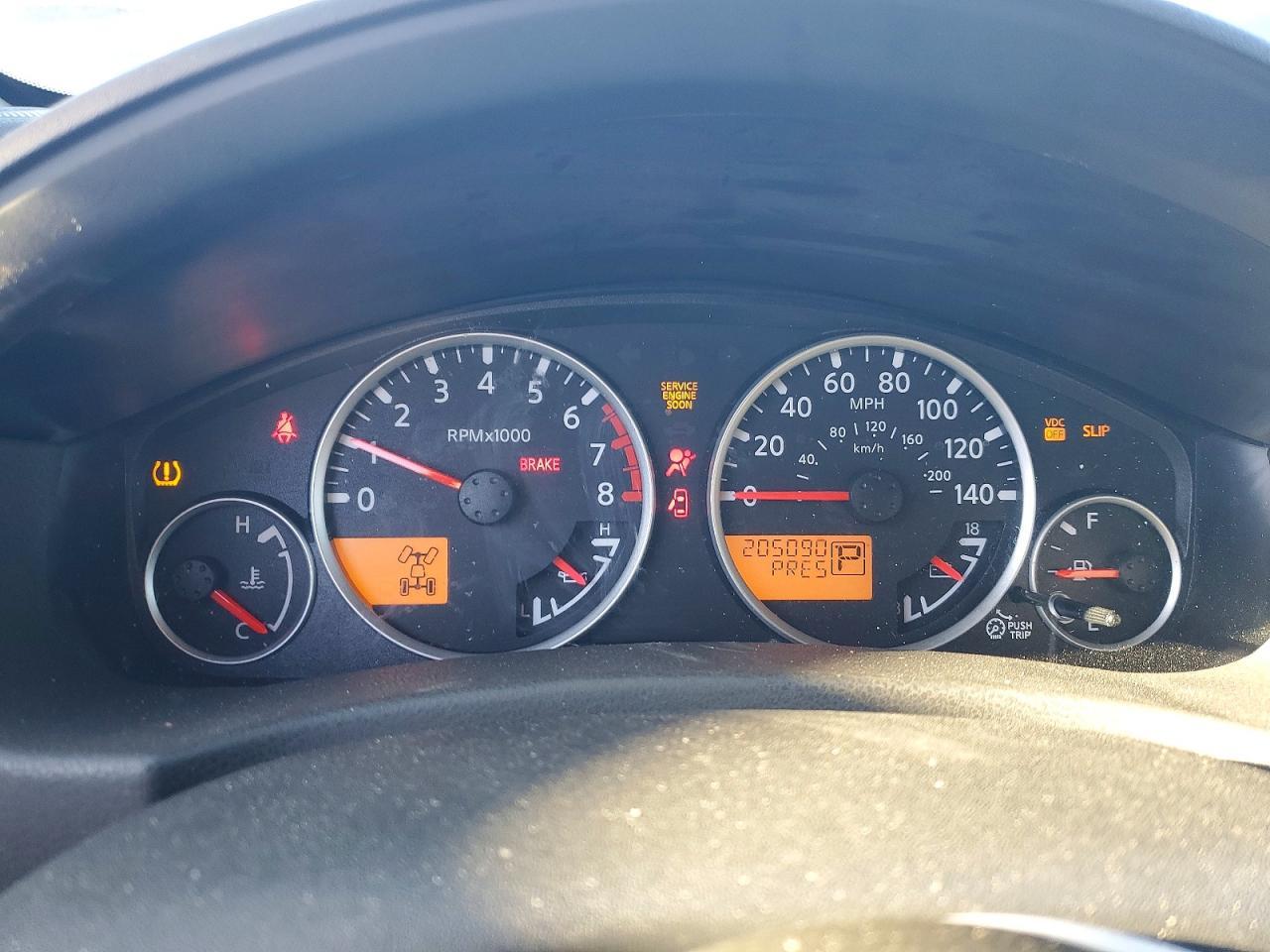 2011 NISSAN PATHFINDER