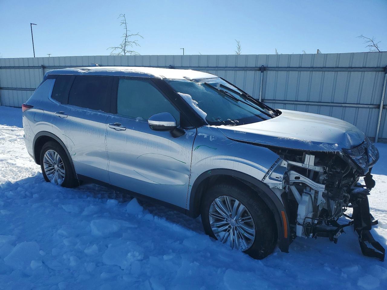 2022 MITSUBISHI outlander