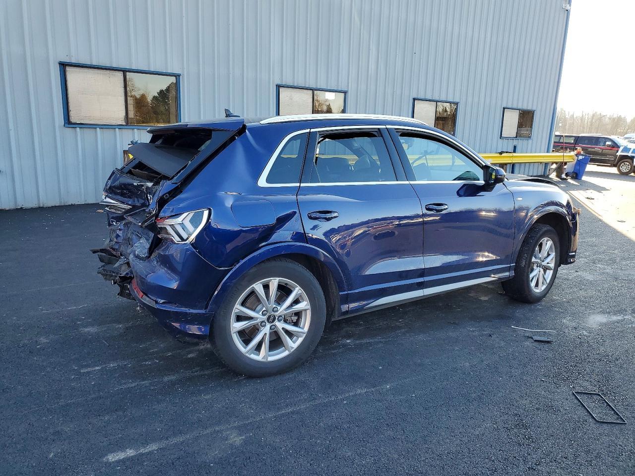 2024 AUDI Q3