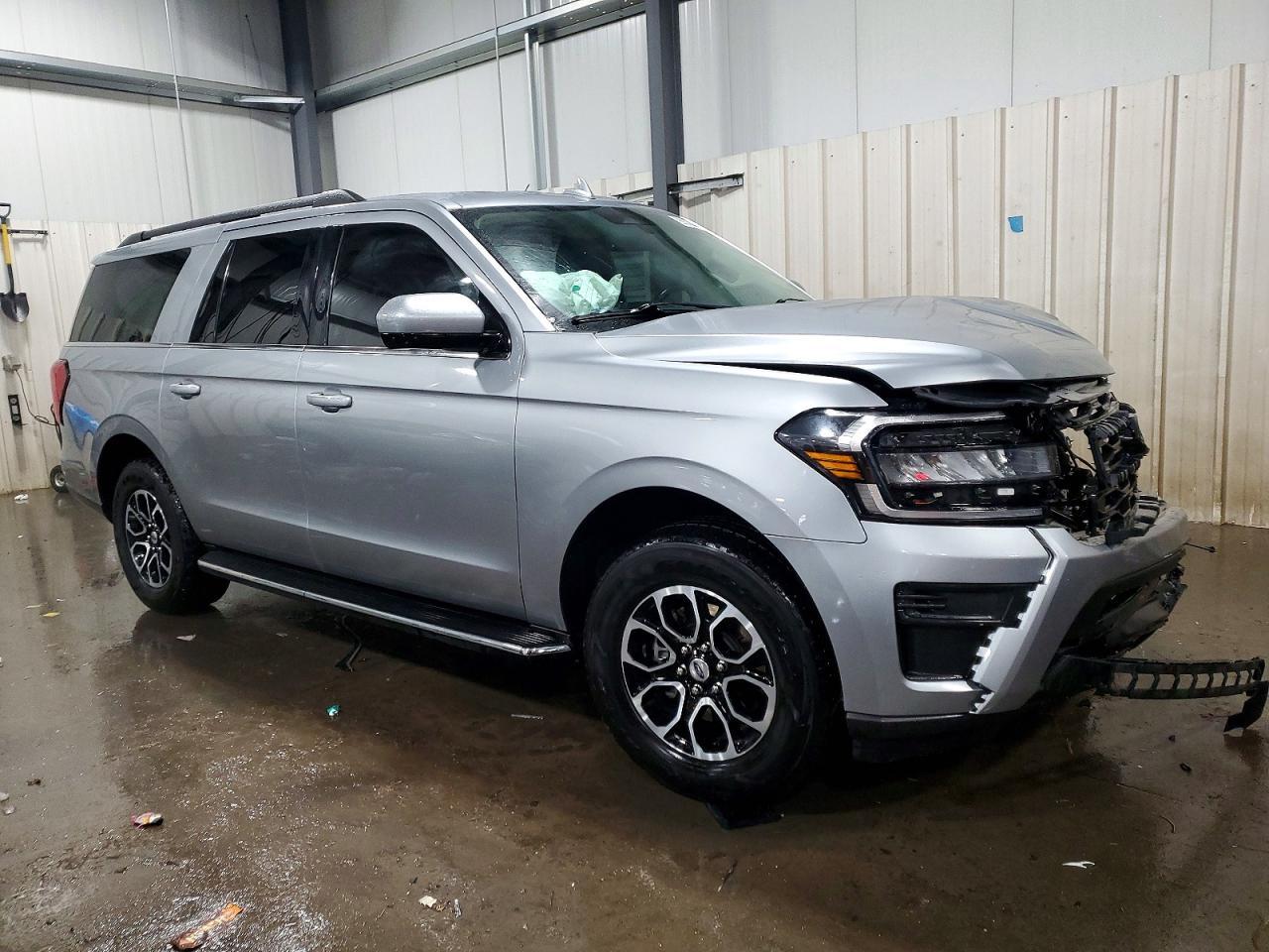 2022 FORD Expedition