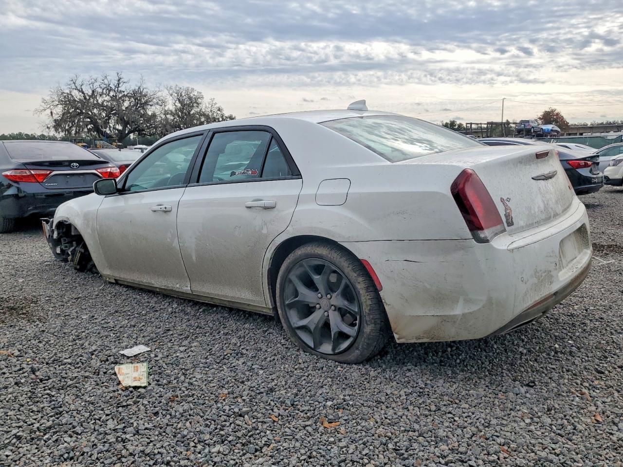 2022 CHRYSLER 300