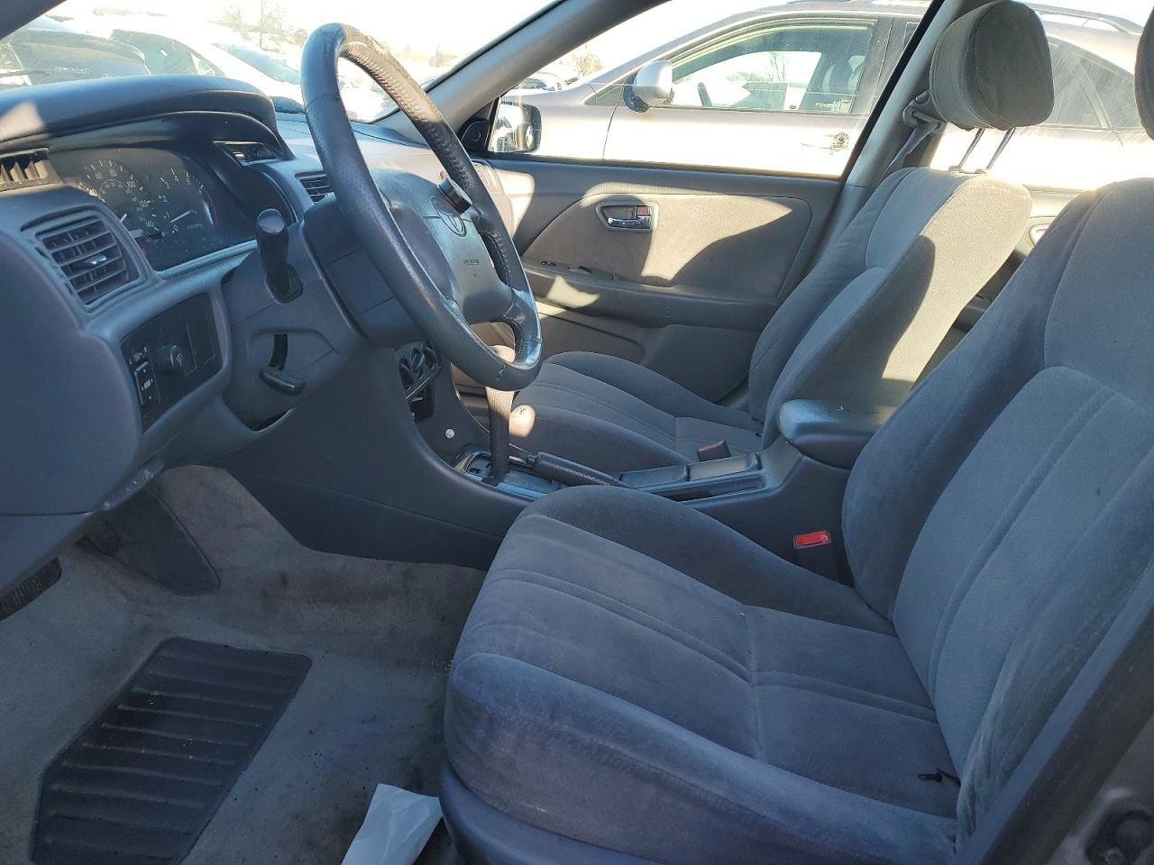 2001 TOYOTA CAMRY