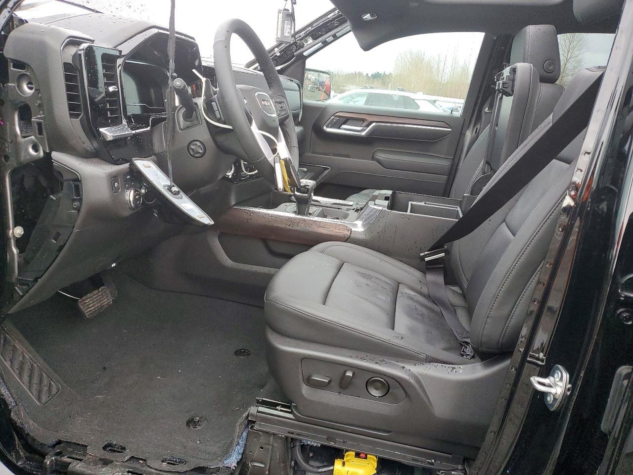 2025 GMC Sierra