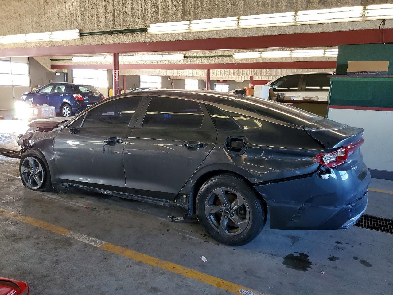 2022 KIA K5