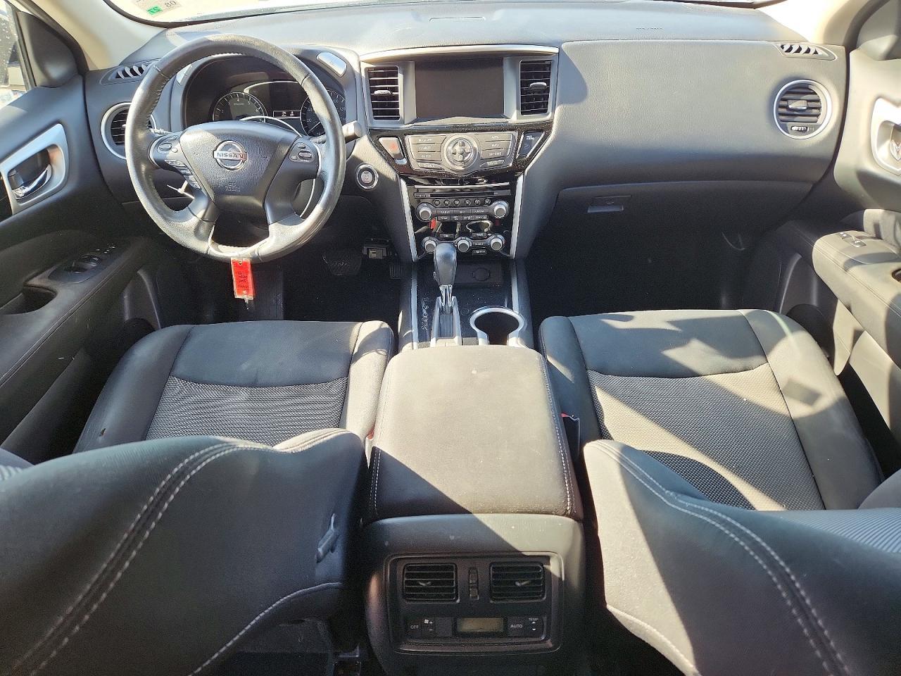 2017 NISSAN PATHFINDER