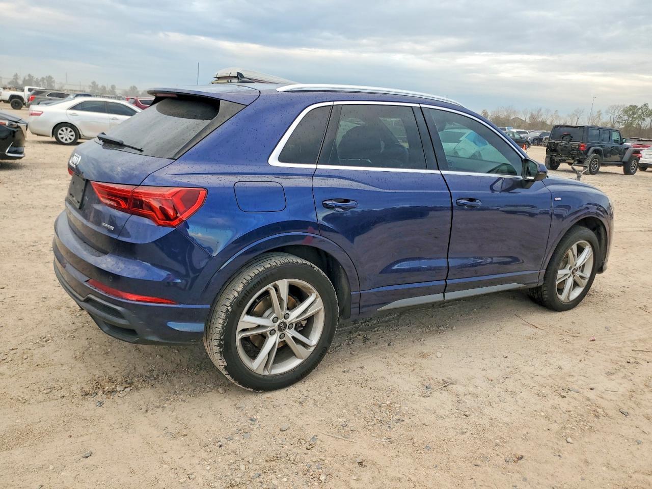 2021 AUDI Q3