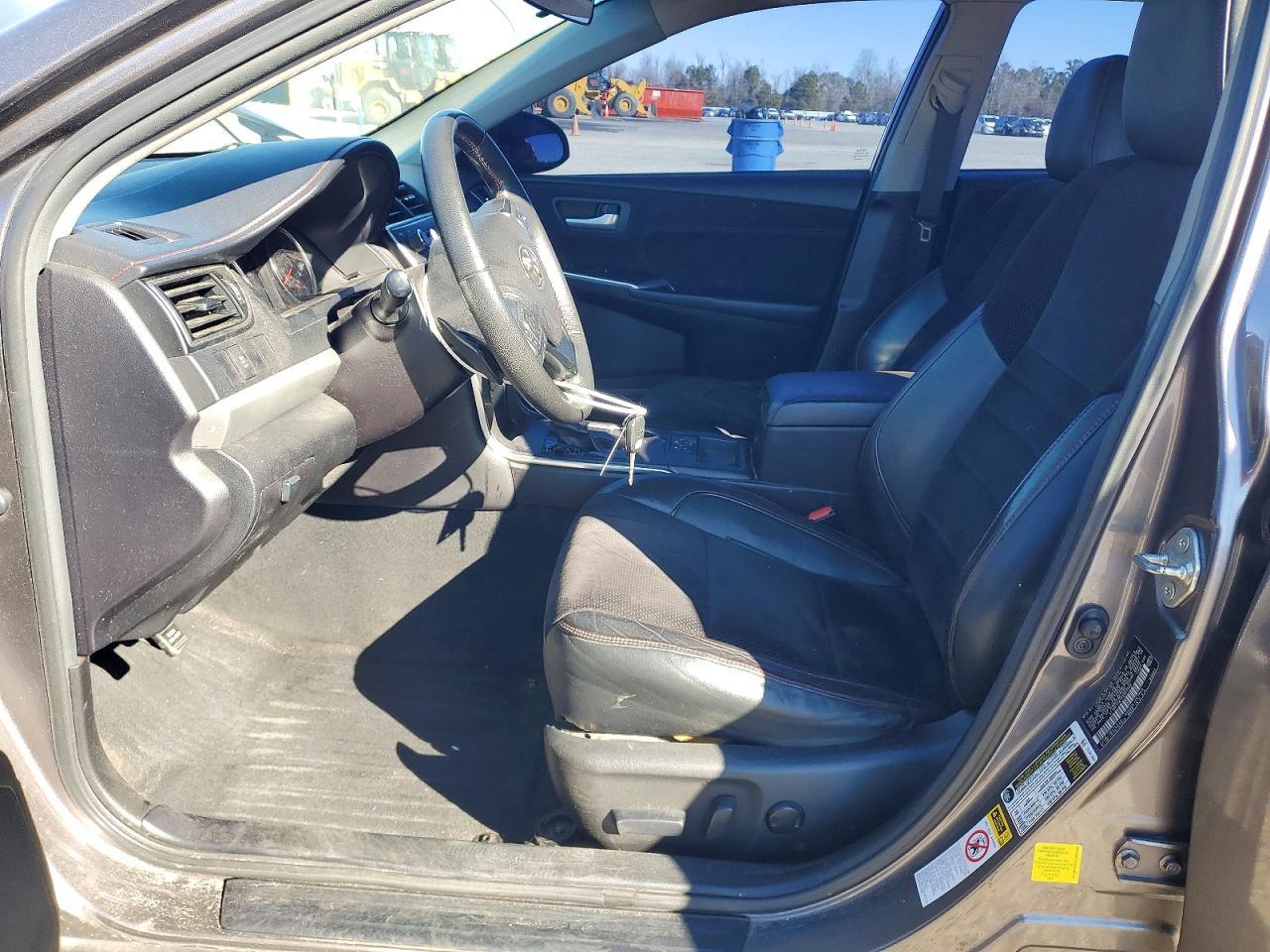2015 TOYOTA CAMRY