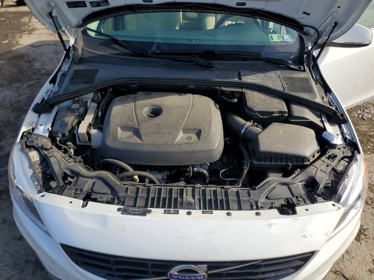2018 VOLVO S60
