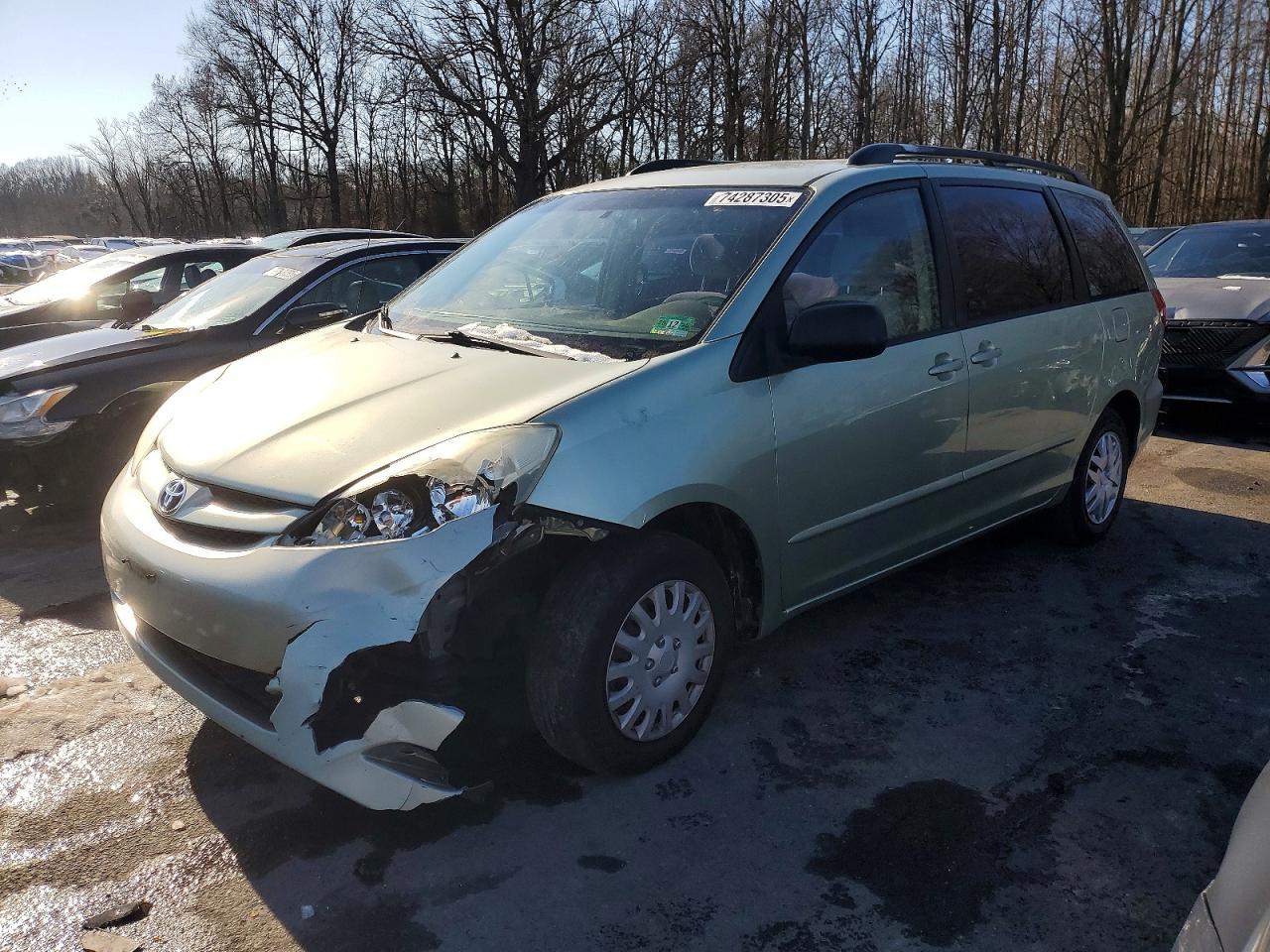 2006 TOYOTA SIENNA