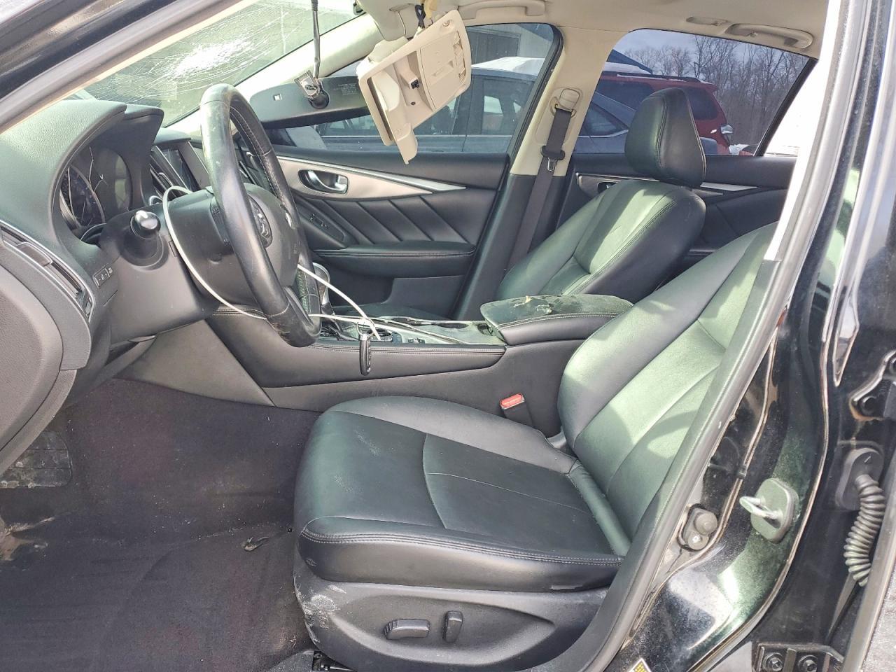 2016 INFINITI Q50
