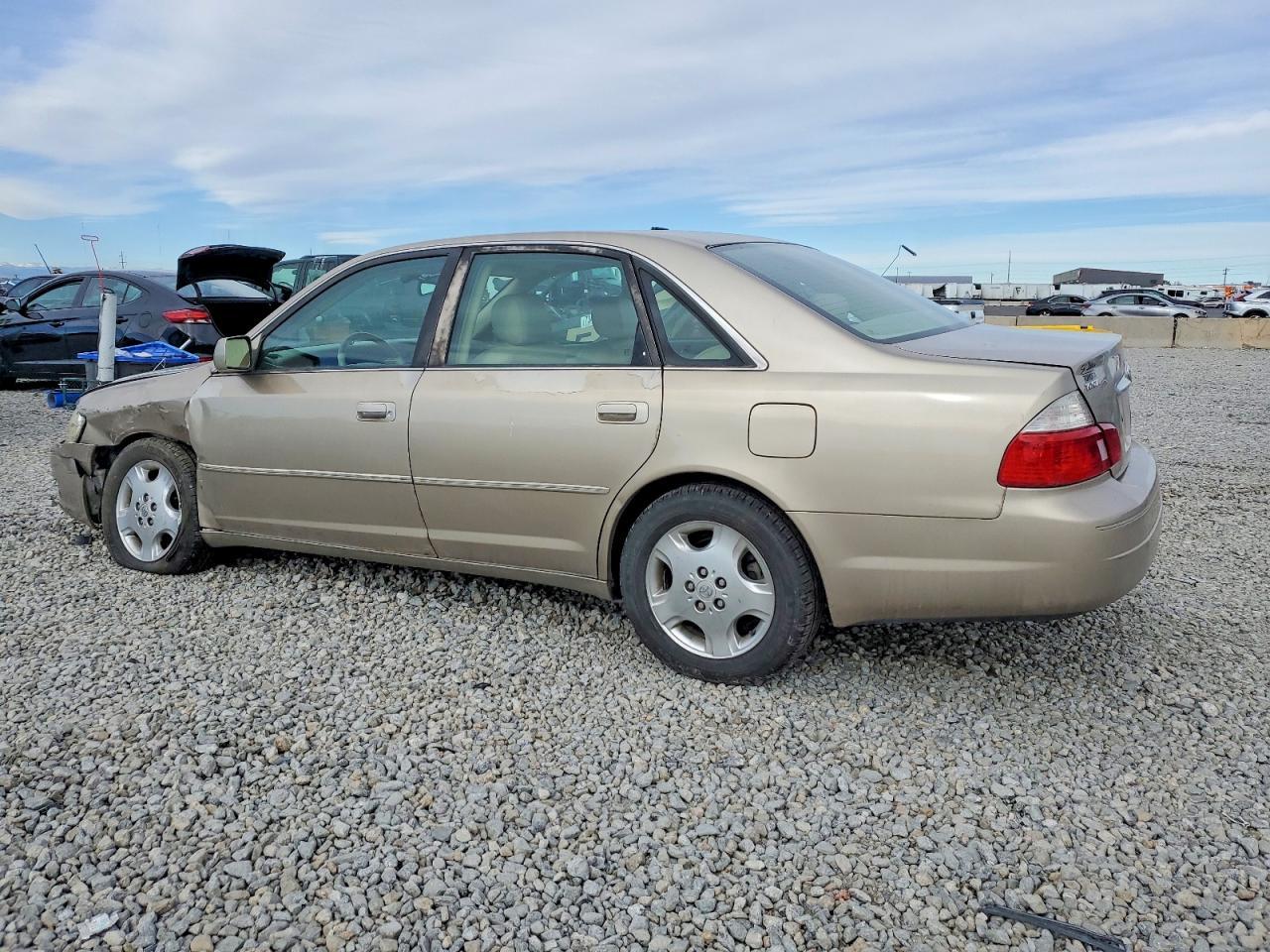 2004 TOYOTA Avalon