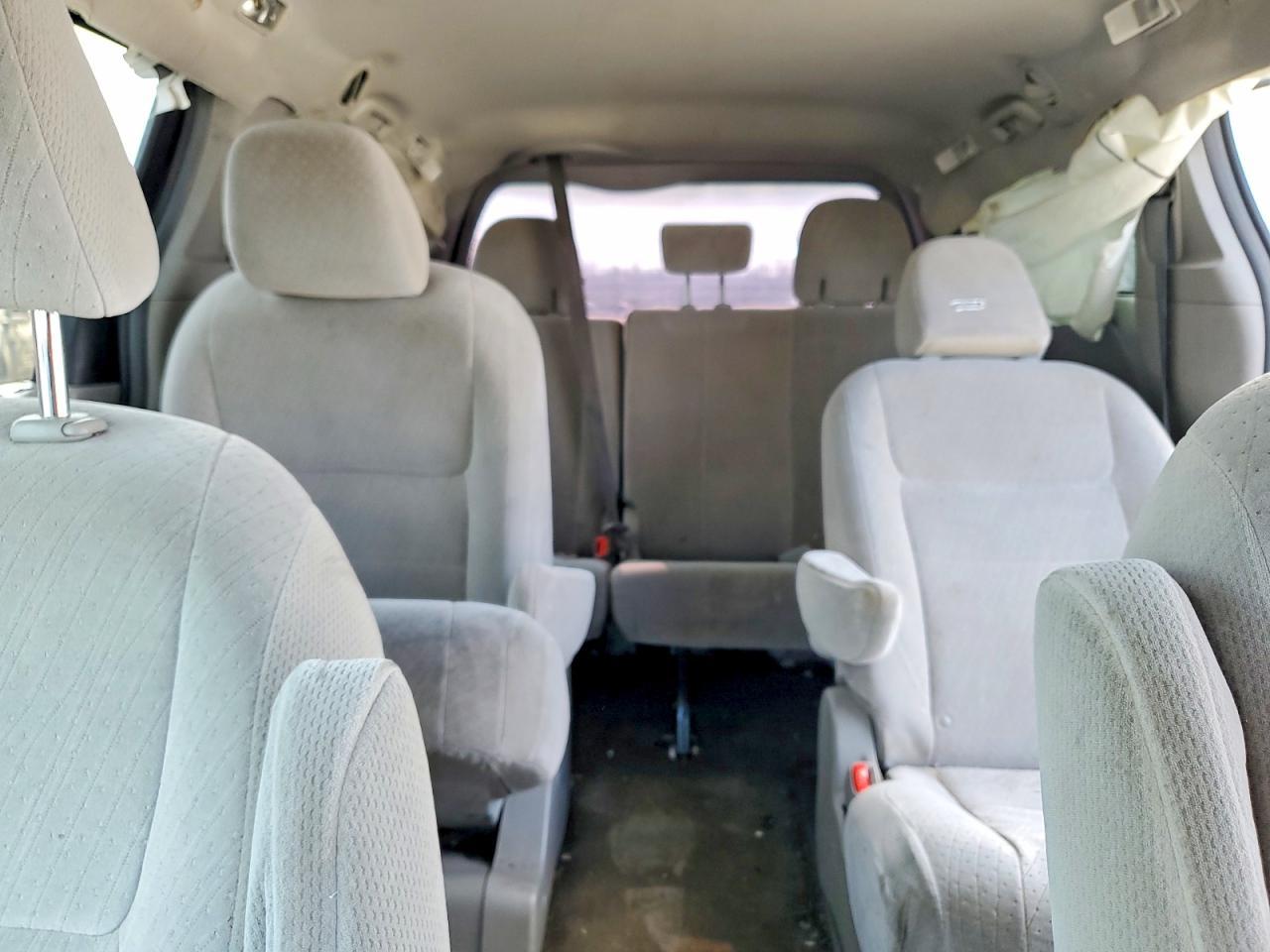 2017 TOYOTA SIENNA