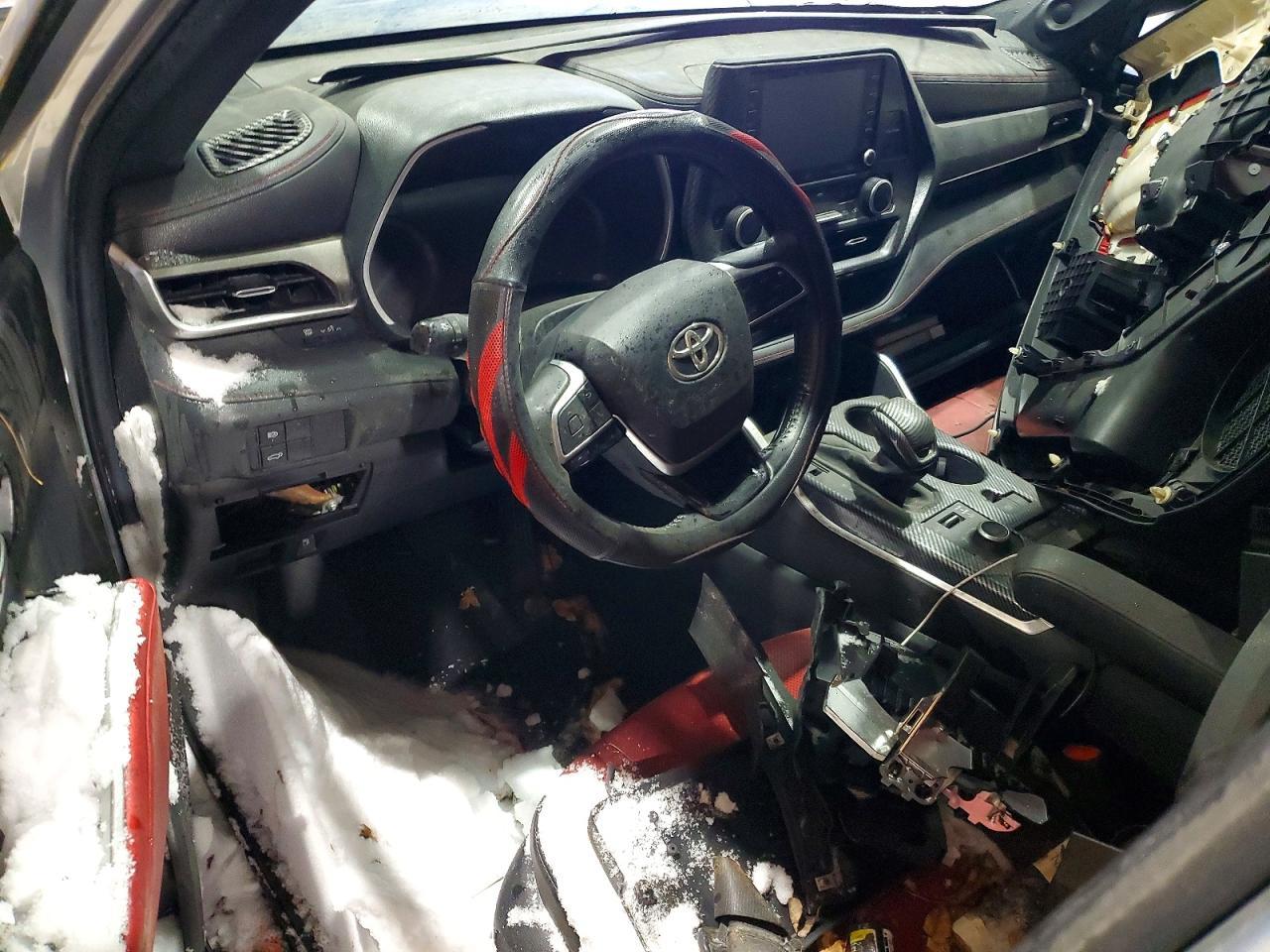2021 TOYOTA HIGHLANDER