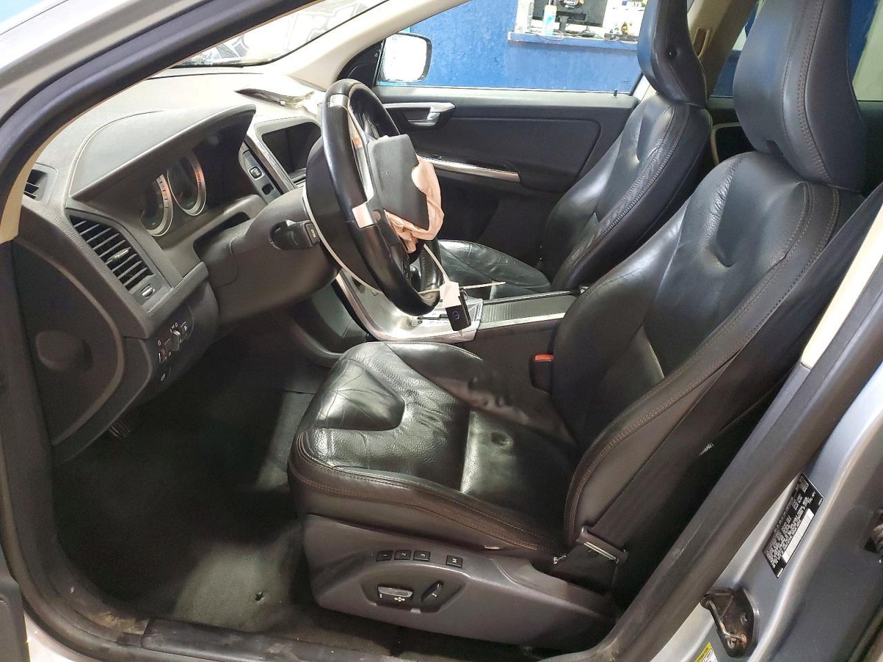 2012 VOLVO XC60