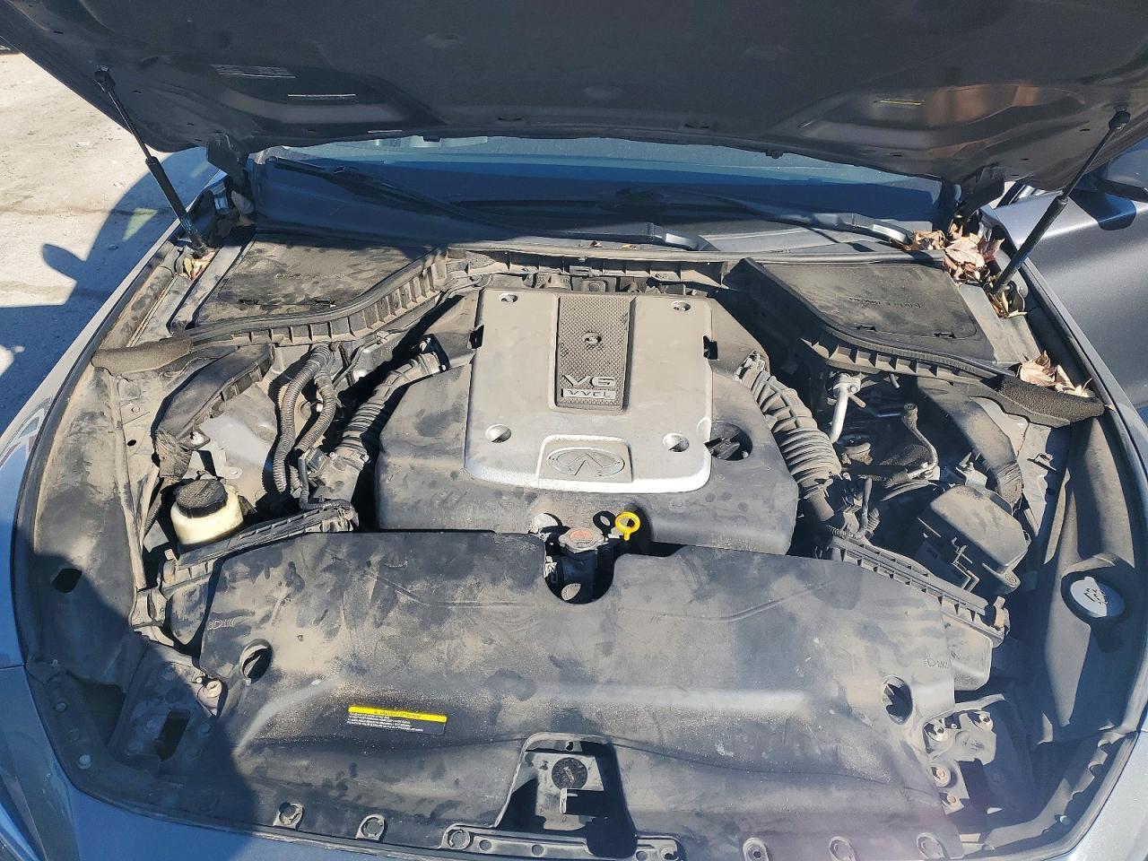 2015 INFINITI Q50