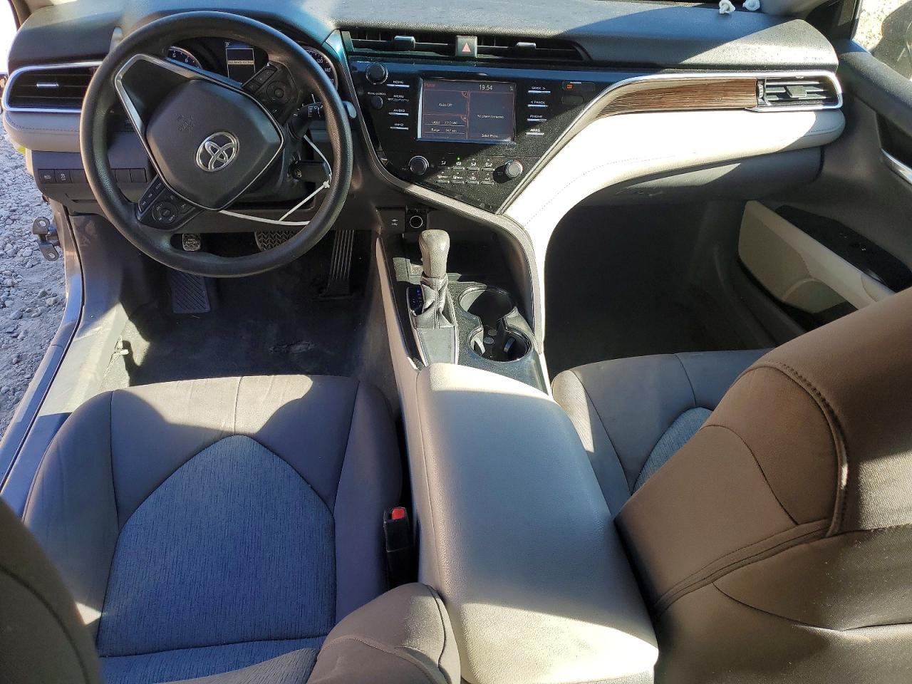 2018 TOYOTA CAMRY