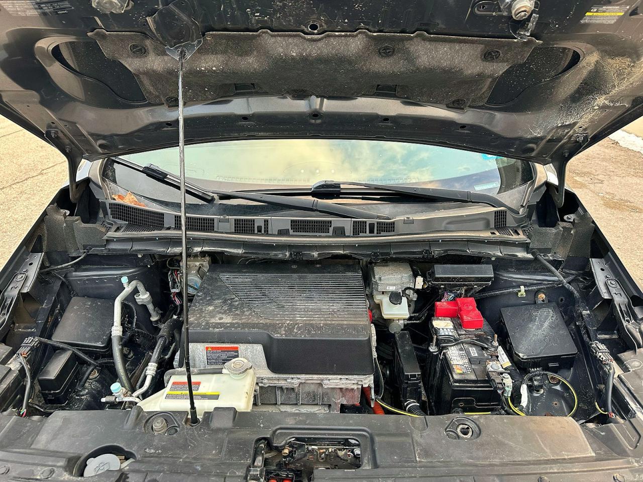 2019 NISSAN LEAF