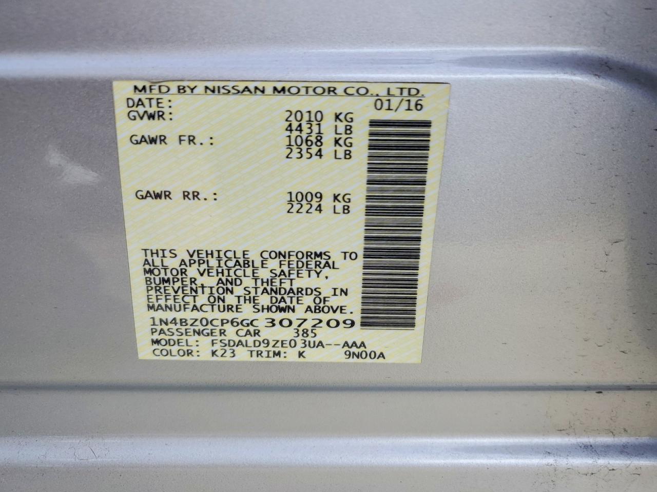 2016 NISSAN LEAF