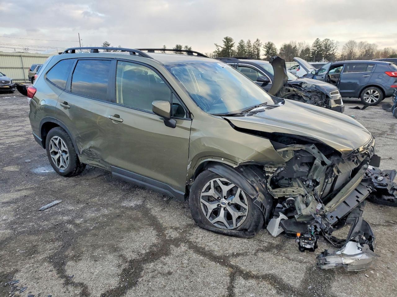 2024 SUBARU FORESTER