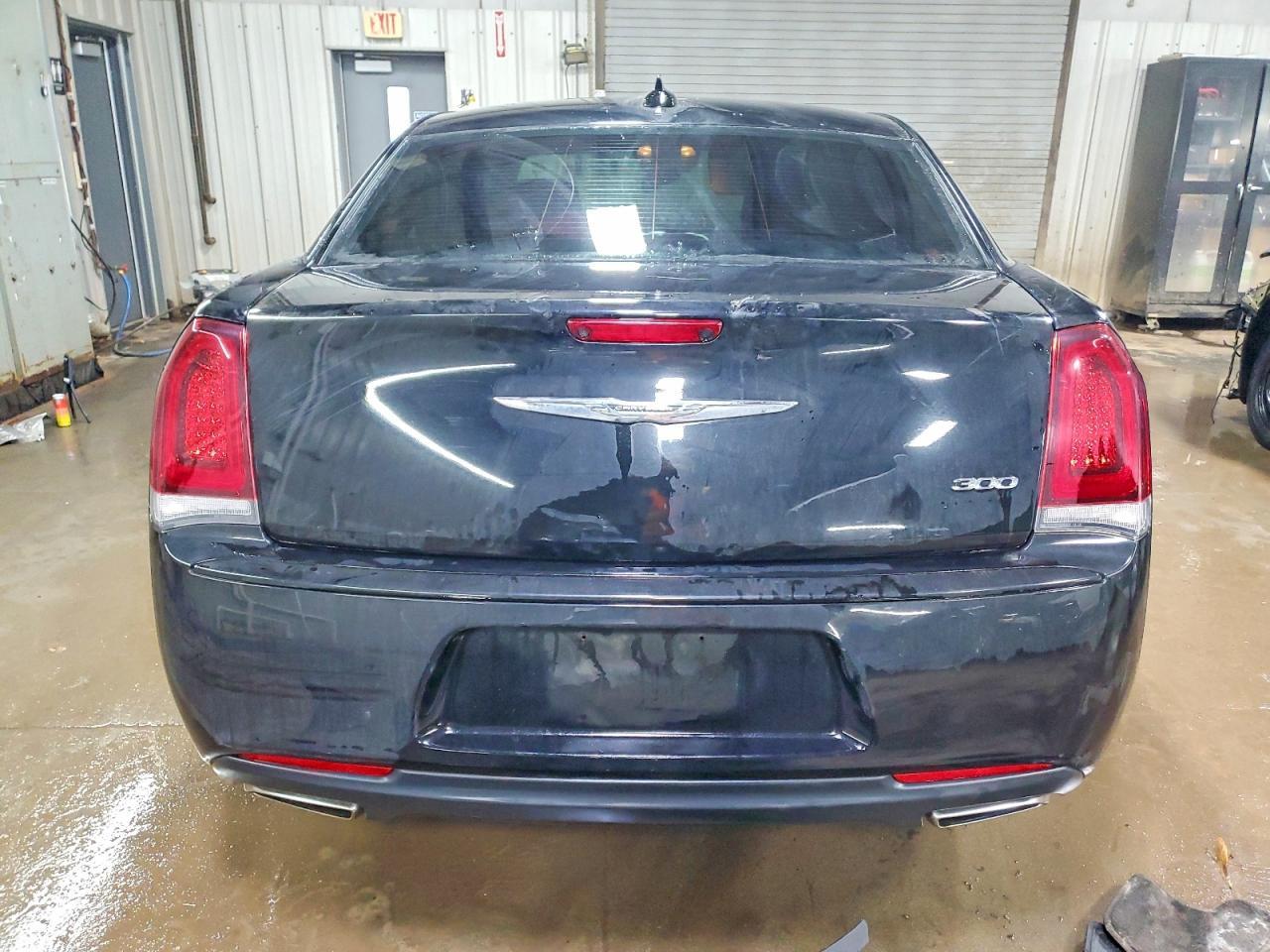 2018 CHRYSLER 300