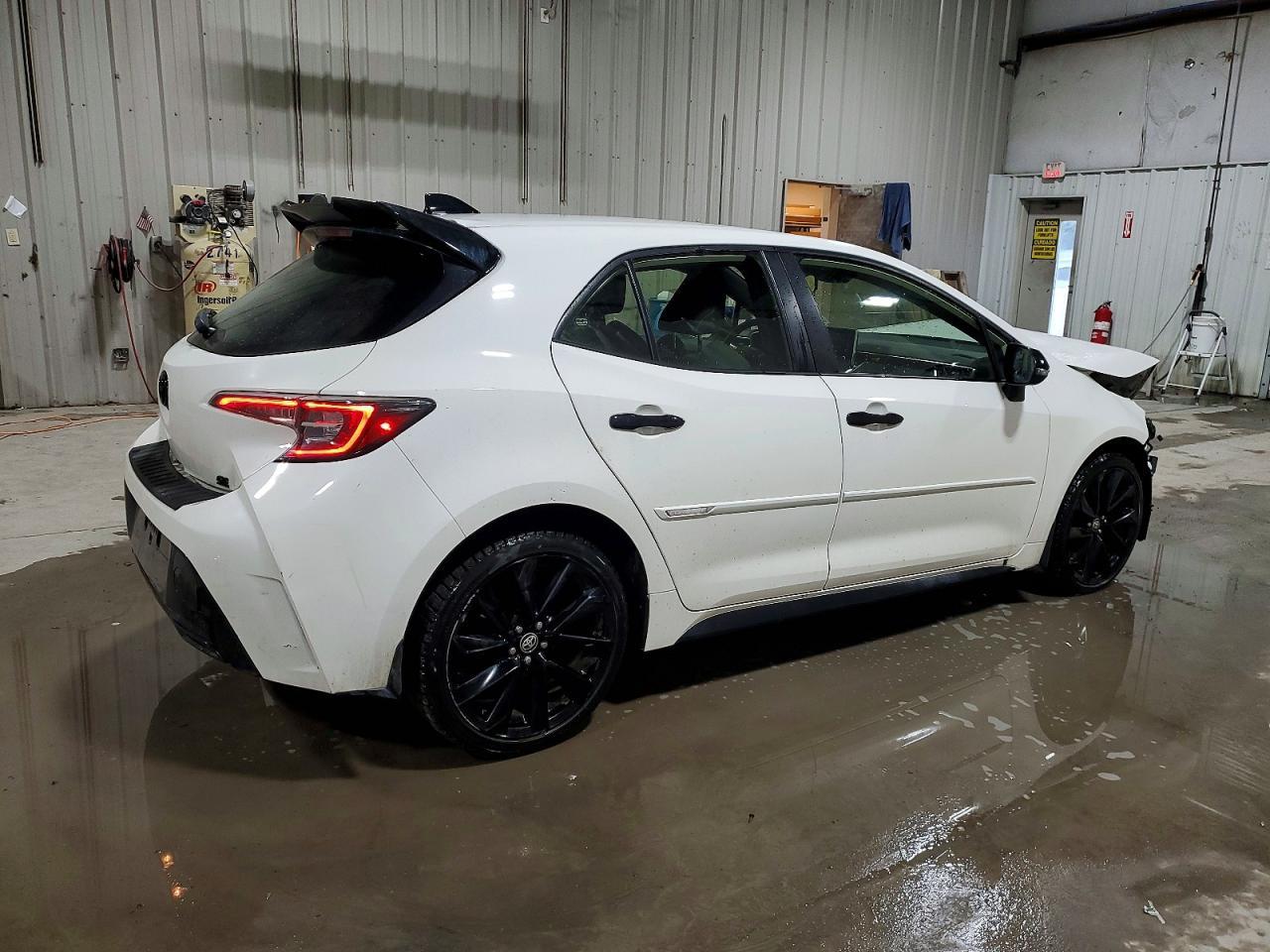 2022 TOYOTA COROLLA