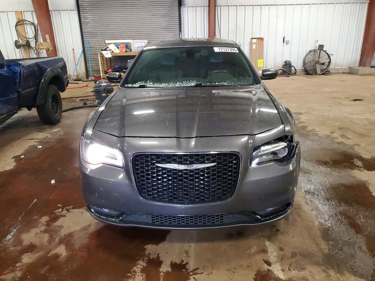 2016 CHRYSLER 300