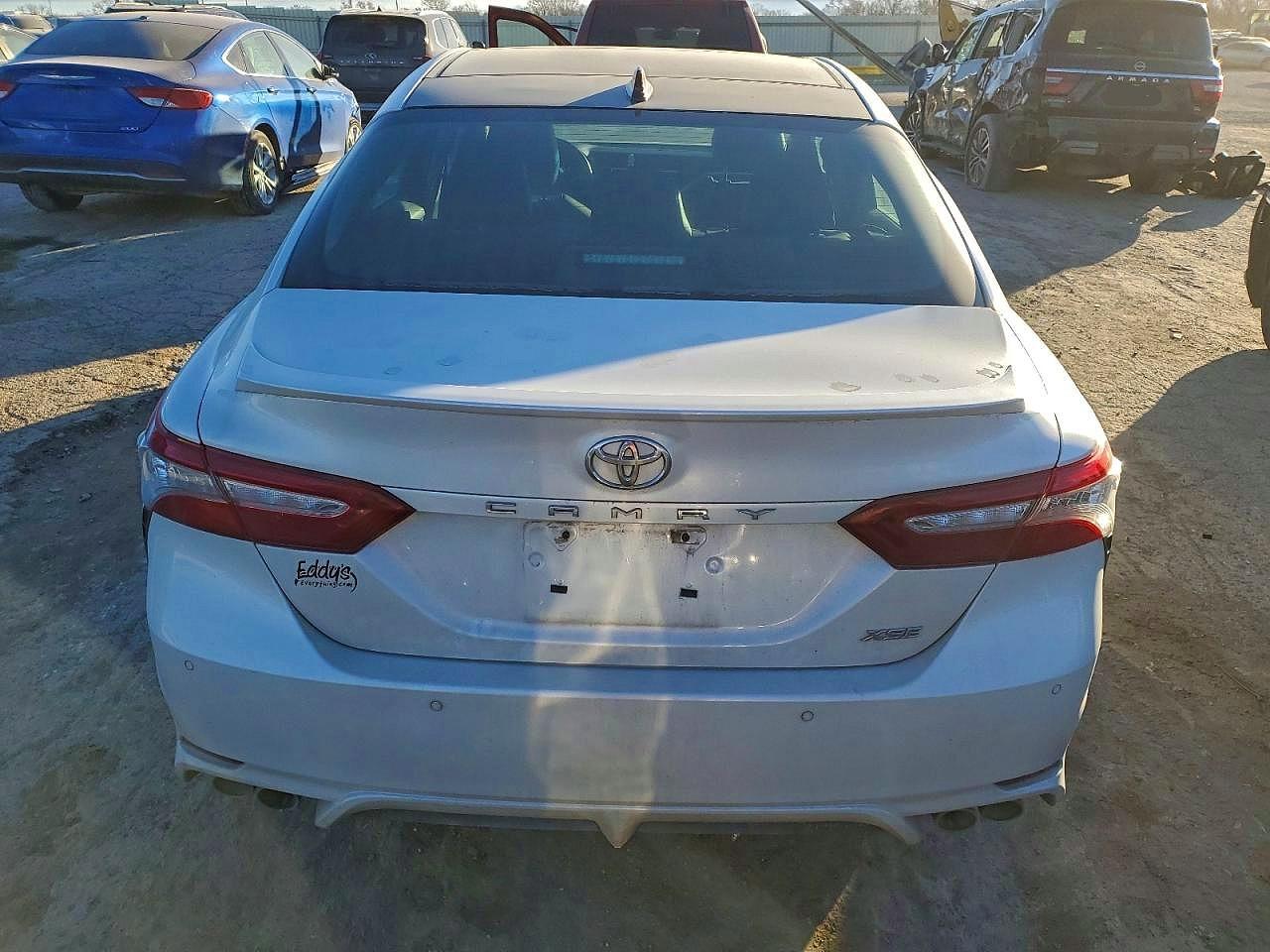 2018 TOYOTA CAMRY