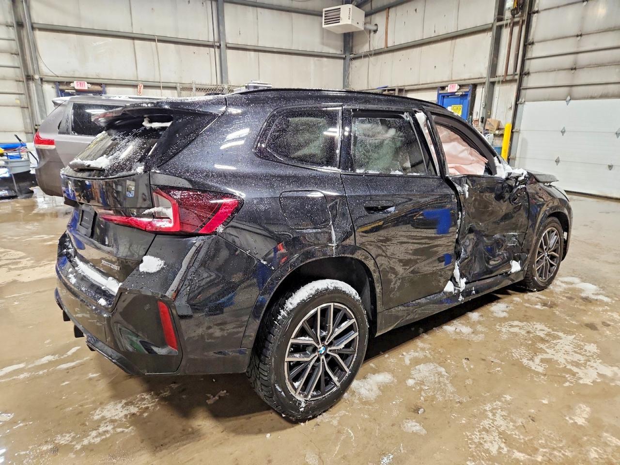 2025 BMW X1
