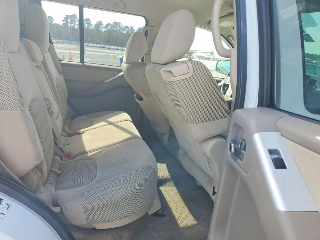 2012 NISSAN PATHFINDER